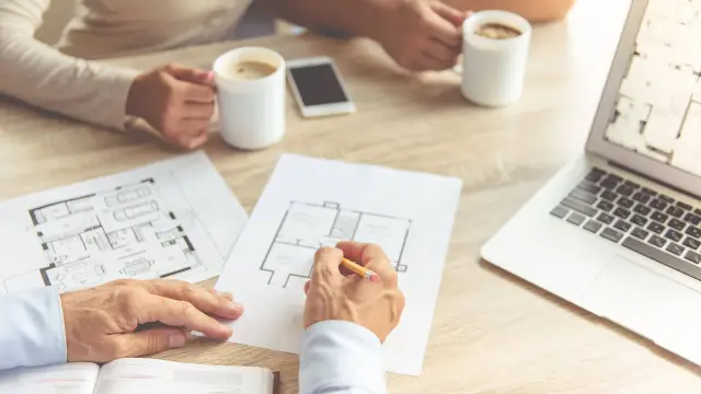 Konzeptmappe: Planung und Unterlagen-Sortierung für den Hausverkauf