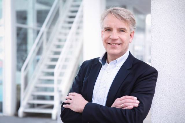 <img alt="" src="/images/j/m/-/d/i/jm-dietrich-53a5b094.jpg?altText" />